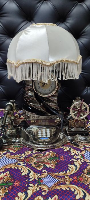 Телефон в стиле ретро продам