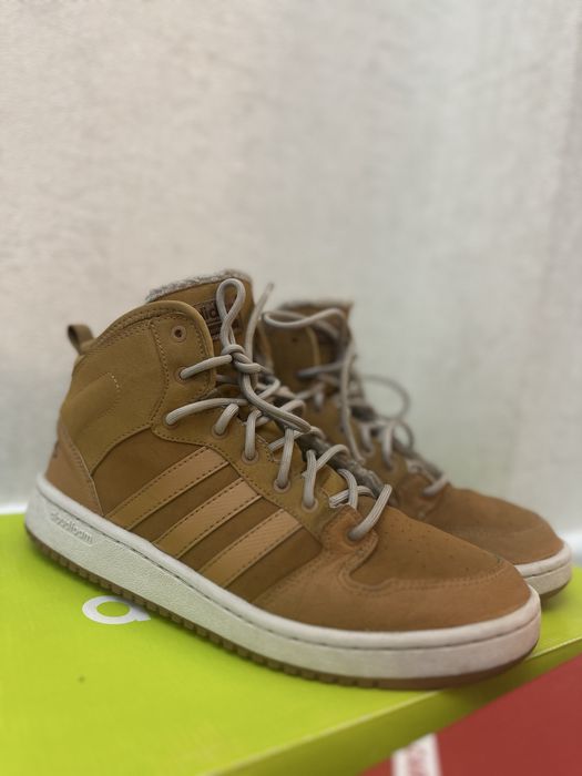 Зимние ботинки adidas оригинал