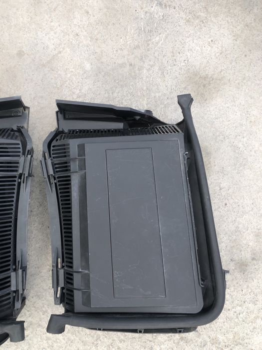 Корпус салонного фильтра на е39 бмв