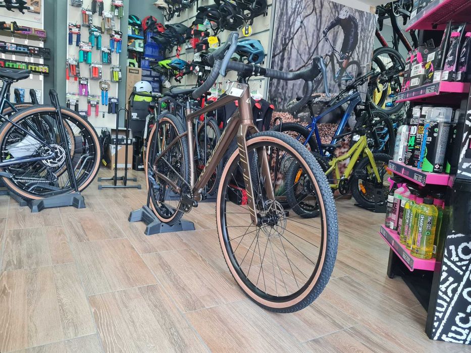 Bicicleta gravel Kross Esker 2.0 M 28 L stoc EstBike Funky Sports