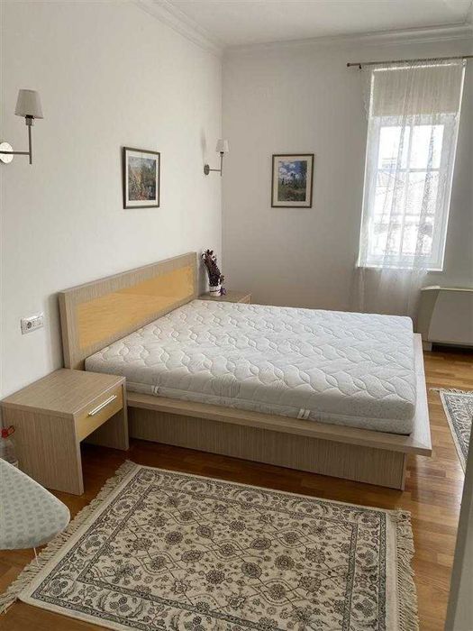 Дава се под наем Двустаен апартамент в Бургас, Център - 63 кв.м за 204 € - Снимка #1