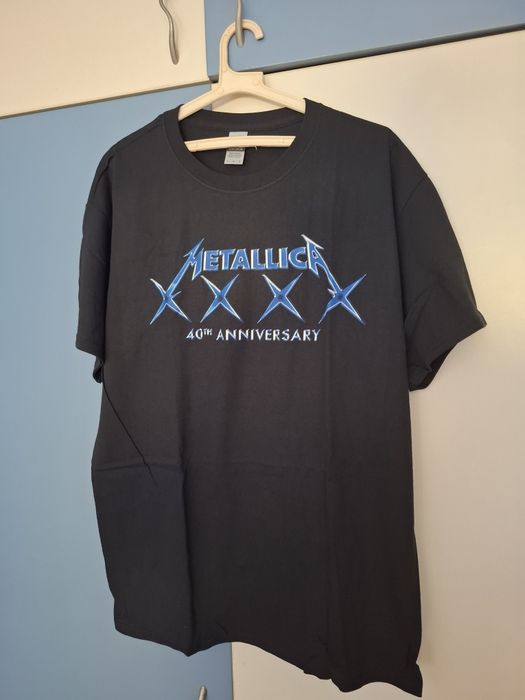 Чисто нови  лицензирани тениски на Metallica