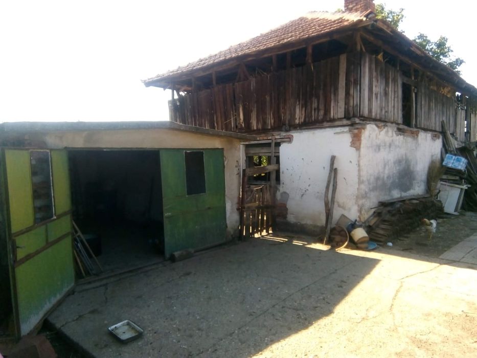 Къща-вила в село Бела Рада
