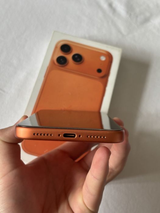 Айфон 17 про мах 256/100