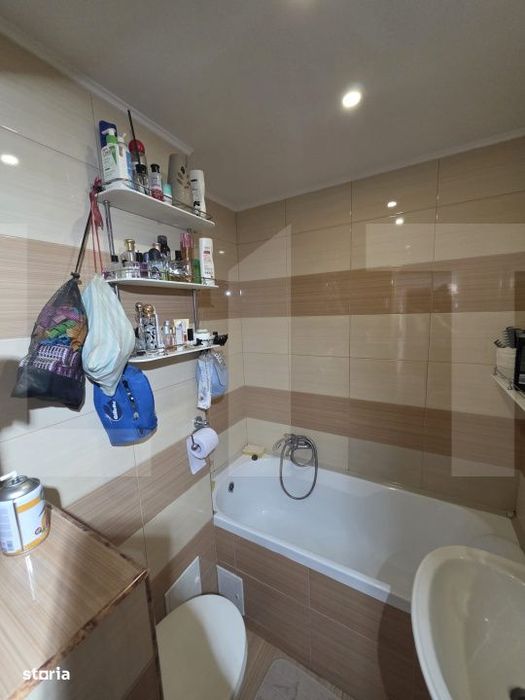 Apartament luminos cu 2 camere, etaj intermediar