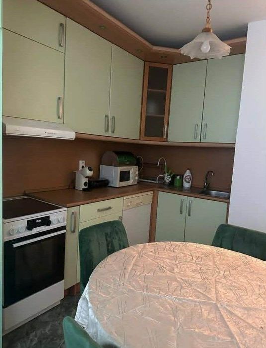 Дава се под наем Двустаен апартамент в София, Връбница 2 - 68 кв.м за 648.21 € - Снимка #2