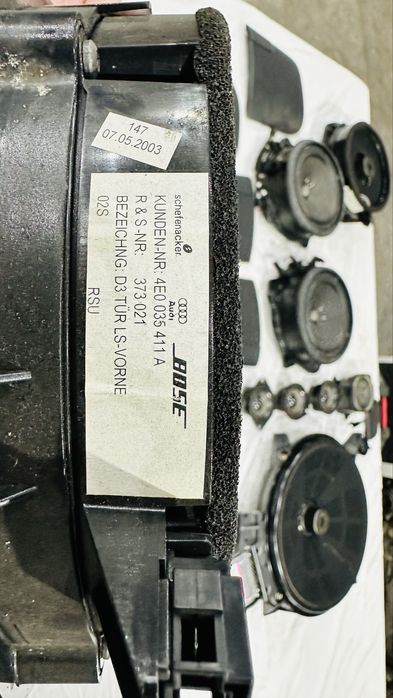 Sistem audio BOSE Audi A8 4E