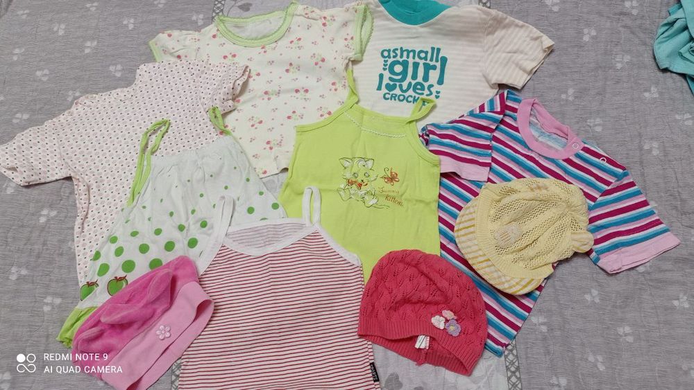 Вещи на девочку от 6 месяцев до 1-1,5 года.Цена за всё