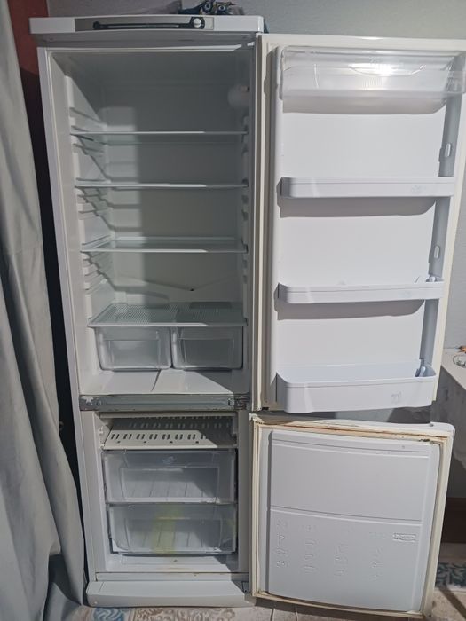 Холодилник сатылады