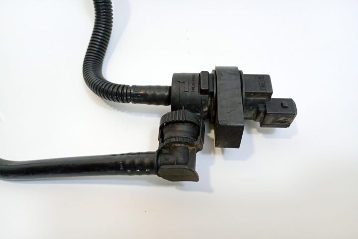 Supapa  presiune rezervor 7512581 BMW Seria 3 E90/E91/E92/E93 seria