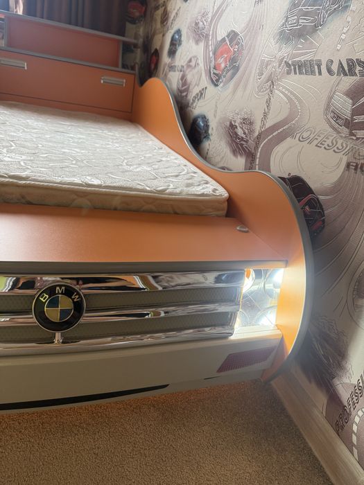 Детская кровать-машина