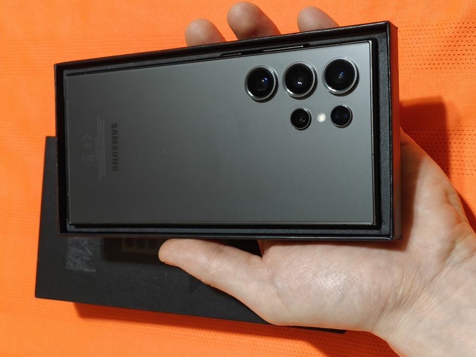 Samsung S24 Ultra 512 gb Ram 12 5G EAC