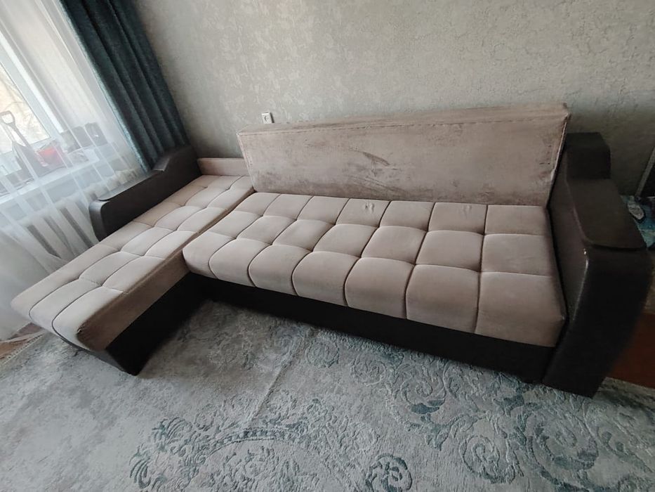 Продам Диван 3 метра, Б/У