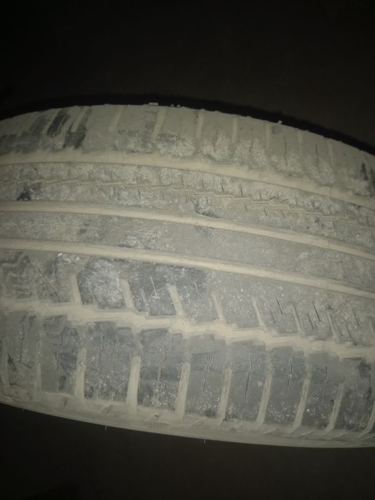 Продам шины на джип