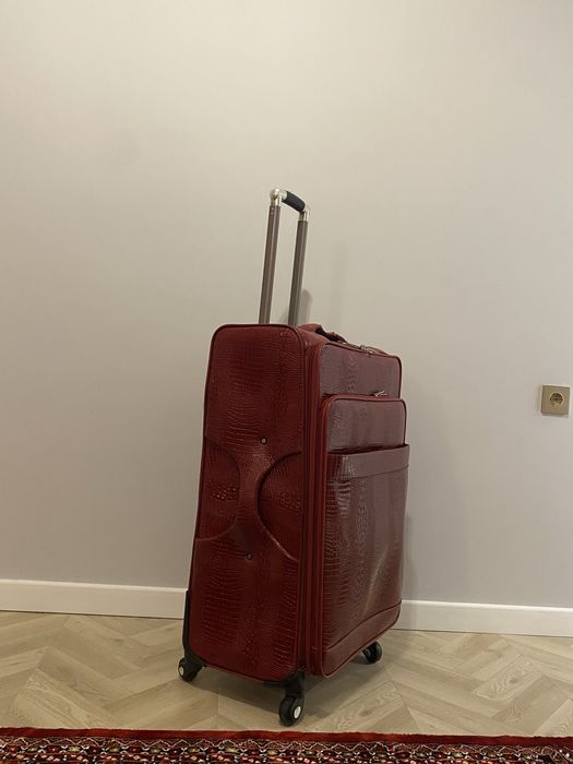 Дорожный чемодан