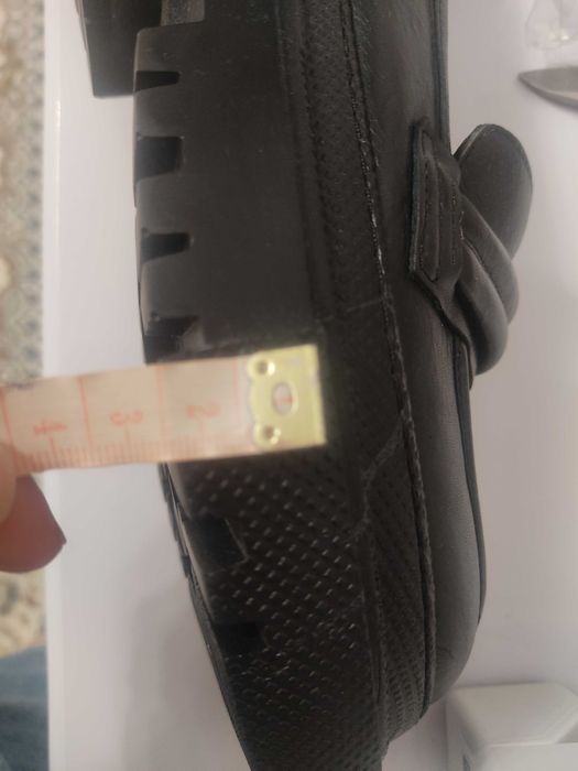 Кожаные лоферы 36,5 размер