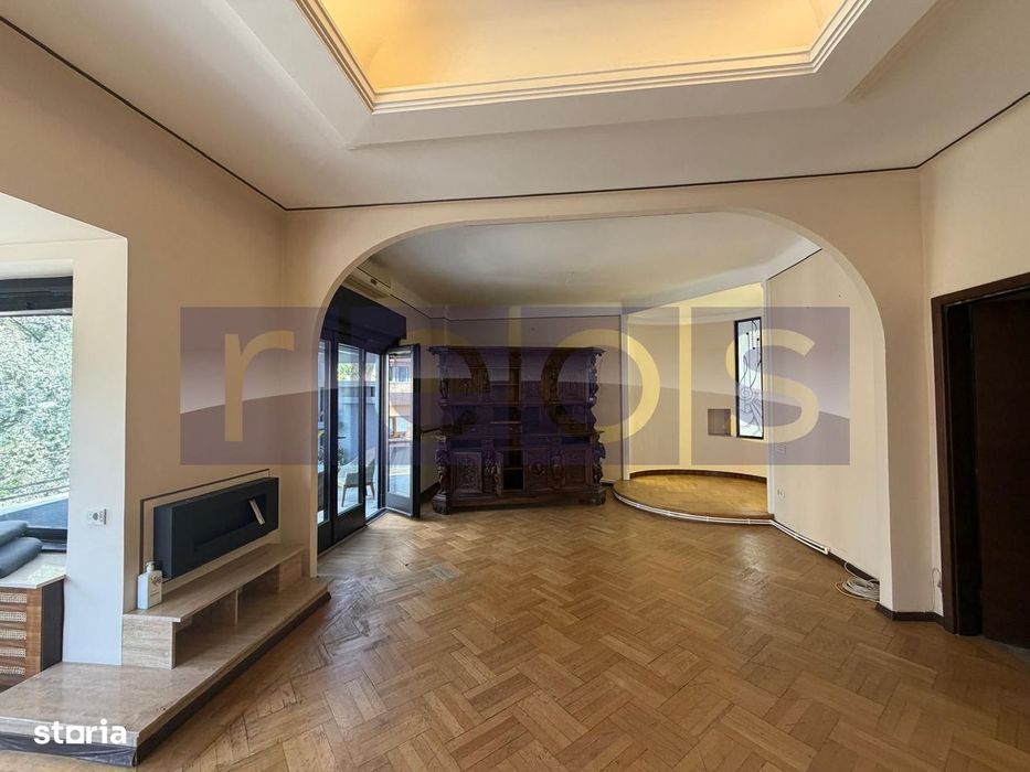 Vanzare Apartament Deosebit 5 Camere | 221Mp  | Blv Lascar Catargiu |