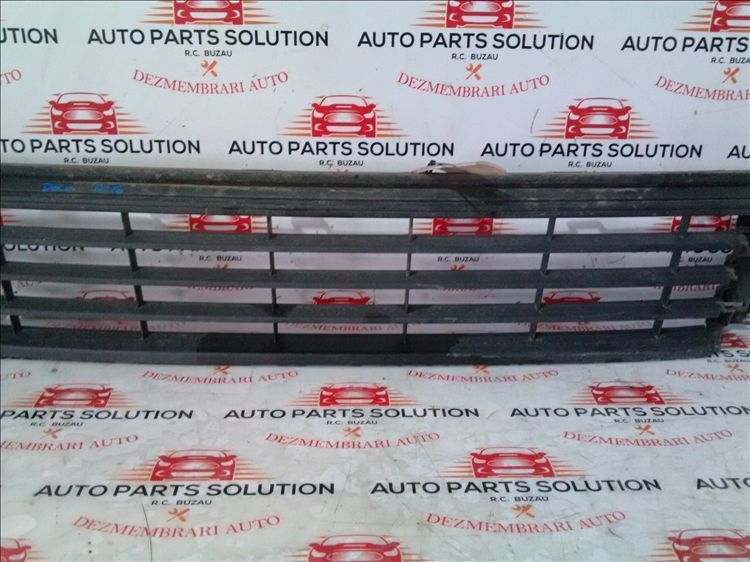 grila centrala bara fata volkswagen polo an fabr. 2016