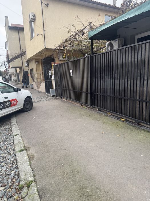 Spatiu de inchiriat ultra central stradal 50mp cu doua parcari