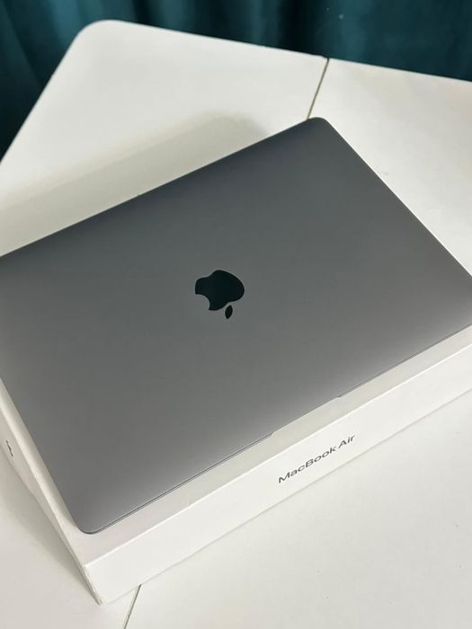 MacBook Air 13, M1 100%