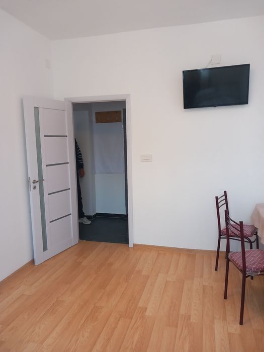 Vând apartament 2 camere în Câmpina Prahova