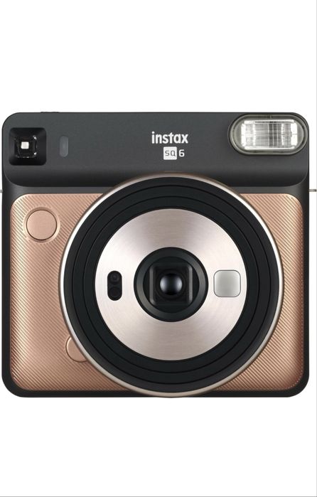 Фотокамера для моментальных снимков INSTAX SQUARE SQ6.