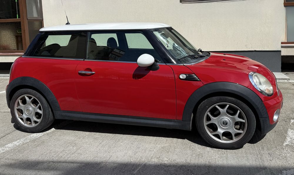 Mini Cooper 1.6 benzină, an 2009