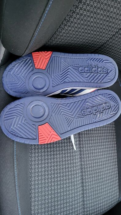 Маратонки Adidas