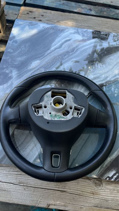 Volan impecabil cu airbag volkswagen passat golf piese dezmembrari