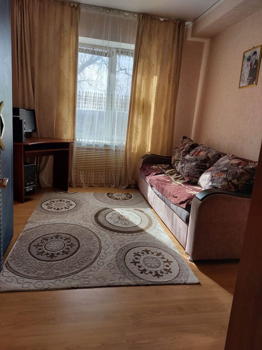 Продаётся 3 комнатная квартира