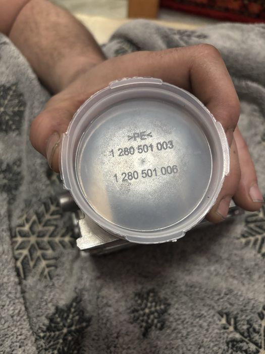 Продам запчасти на BMW