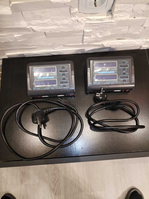 Балансиращо зарядно за rc модели C240 DUO AC/DC HTRC