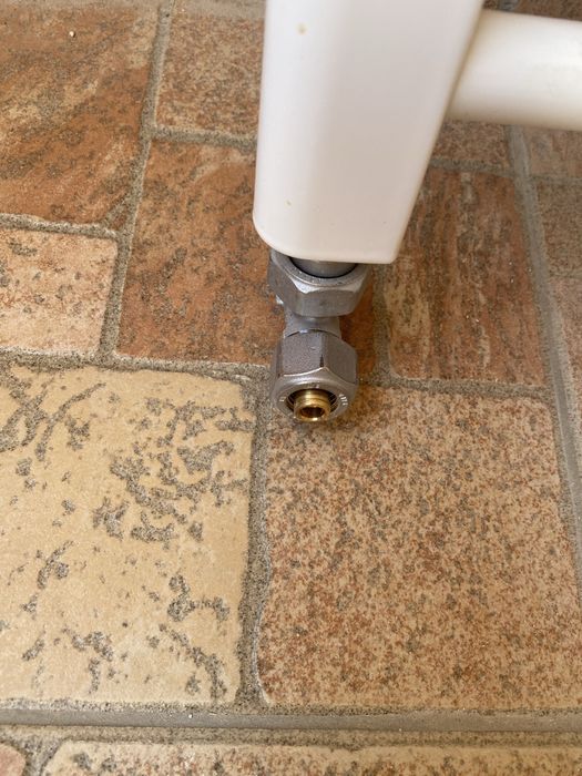 Лира за отопление на санитарни помещения