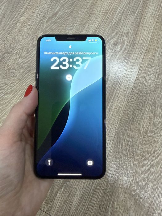 Продам айфон Xs Max 64 гб