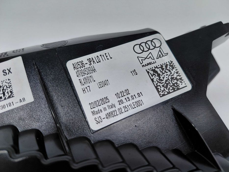 4M8945069AA Нов Ляв Стоп Matrix Audi Q8 Facelift 23-