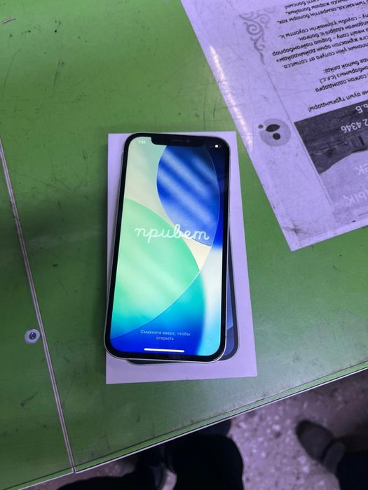 iPhone 12  продается