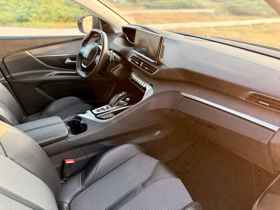Peugeot 3008 Plug-in Hybrid, 225CP, Allure