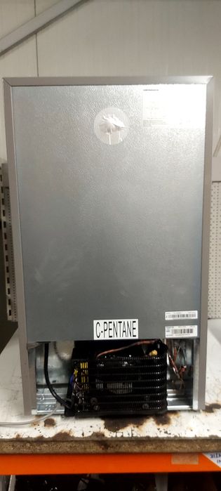 Frigider 90 litri, 12/24v cu compresor nou si garantie