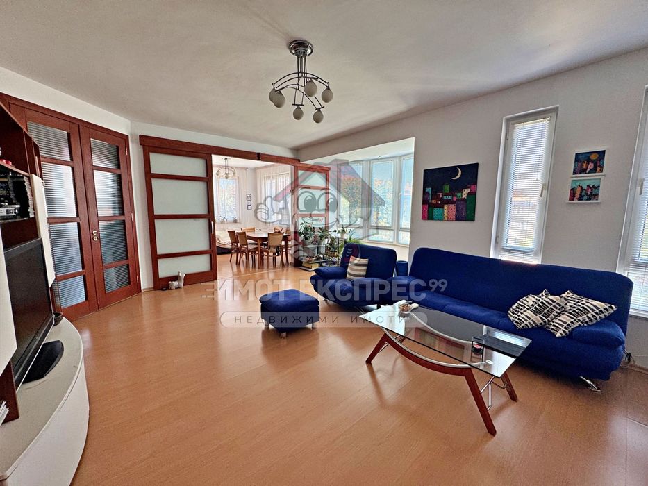Продава се Етаж от къща в Асеновград - 255 кв.м за 981 €/кв.м - Снимка #3