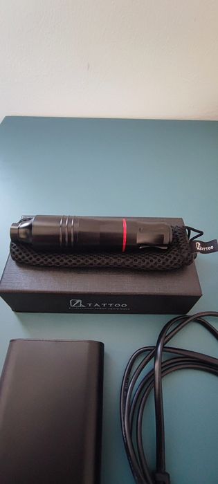 Aparat de tatuaj rotativ, tip stilou