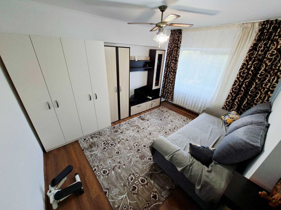 Inchiriez apartament cu 1 camera