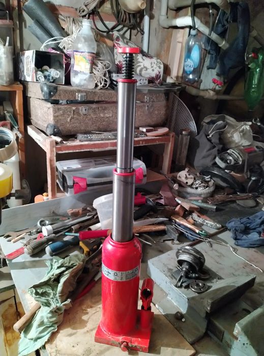 Домкрат гидравлический