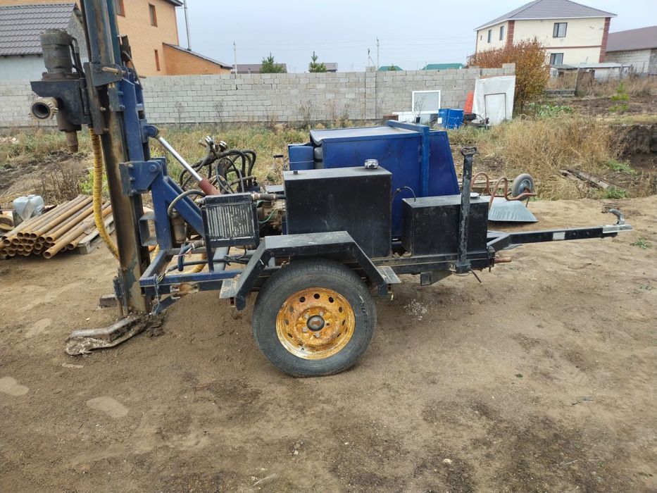 Малогаваритная буравая установка