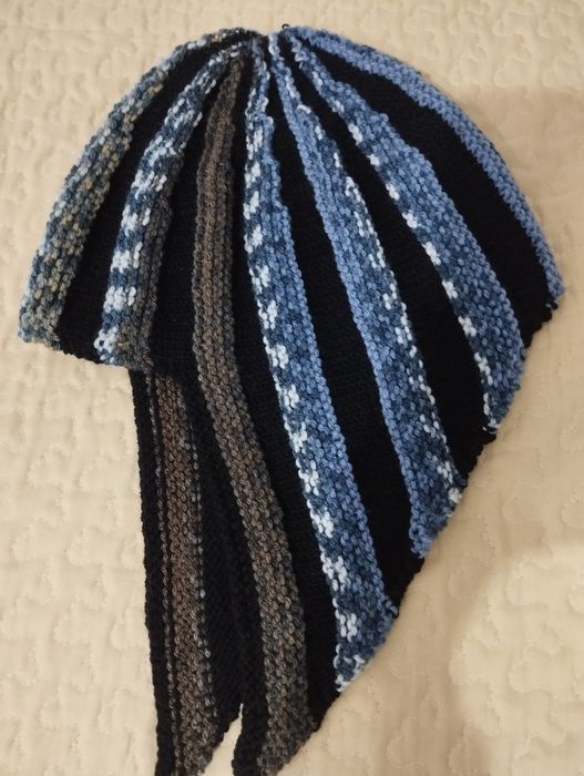 Ръчно плетени дамски шапки