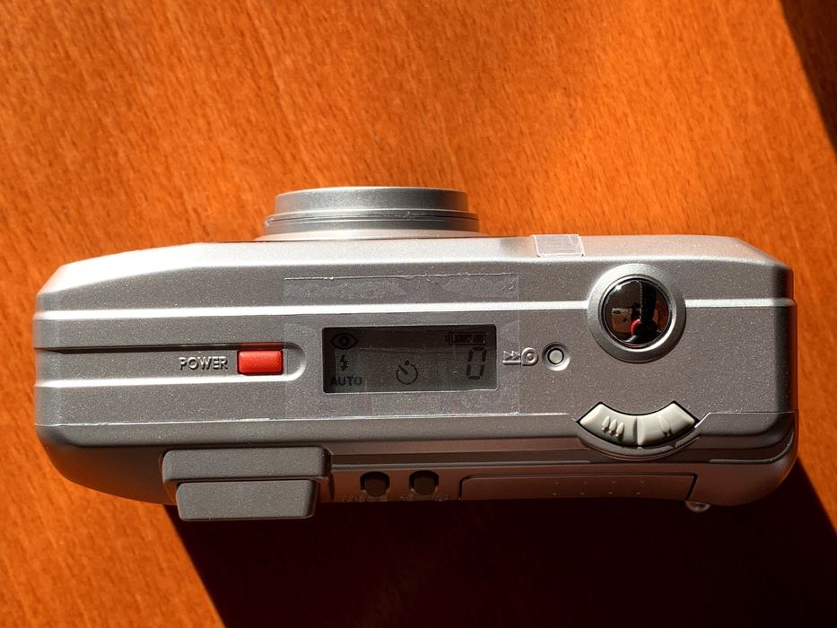 Чисто нов! Лентов Фотоапарт Skina Zoom 60 Wide