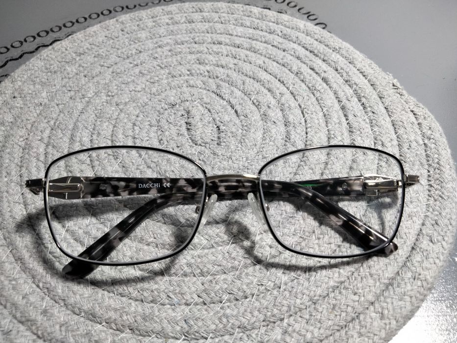 Продаю очки для зрения