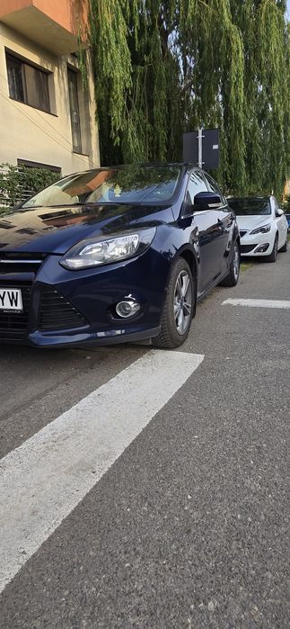 Vând Ford Focus 2012