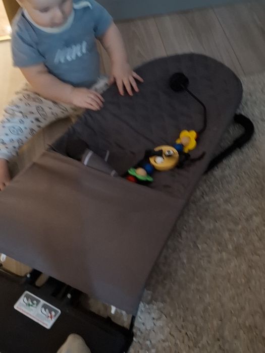 Продам шезлонг детский