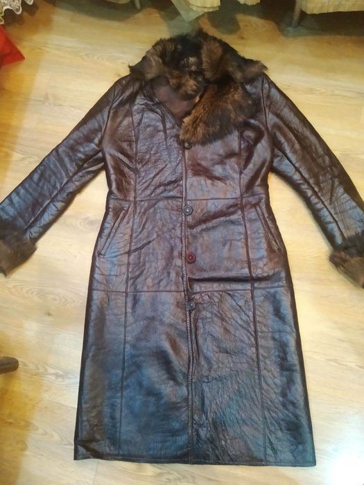 Верхняя женская одежда