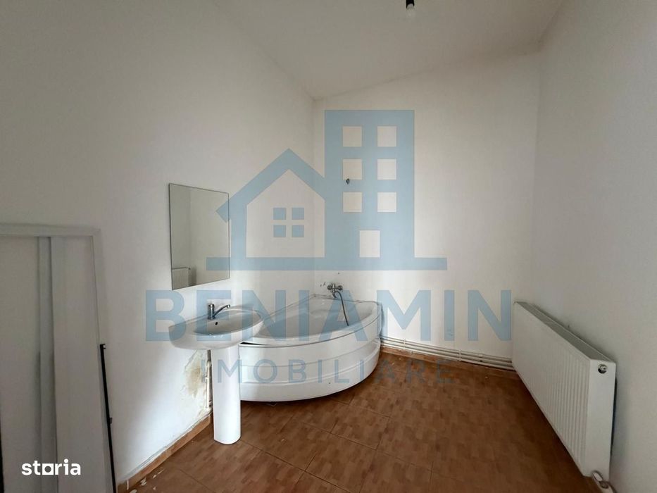 Spatiu generos D+P+1 - 414mp - pozitionare centrala - Green House